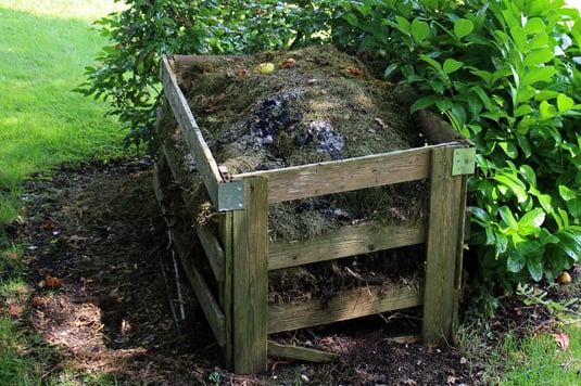 how-to-create-ah-homemade-compost-bin.jpg