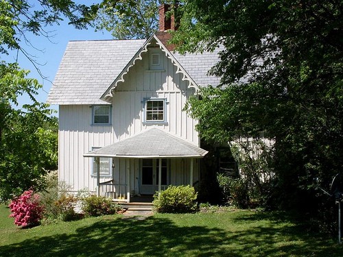 northern virginia siding in white