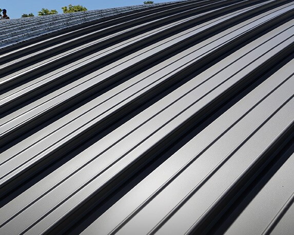 Metal standing seam roof