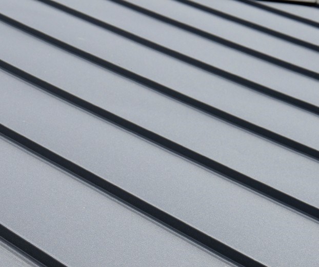 Metal roofing material