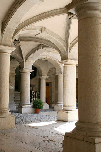 exterior medics enfilade