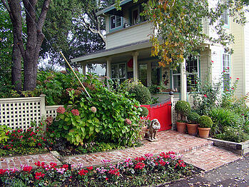 Home Improvement On A Dime 10 Curb Appeal Ideas On A Budget